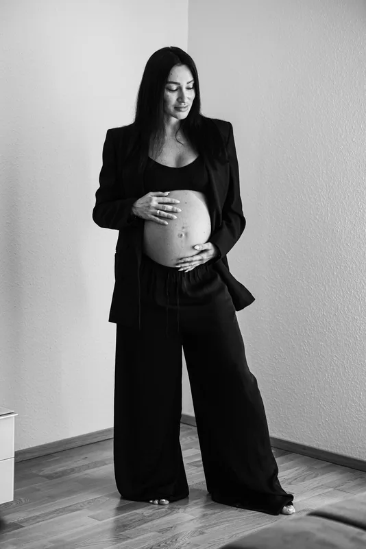Babybauch Outdoor Shooting, Schwangerschaft – Euripidis Photography Waiblingen
